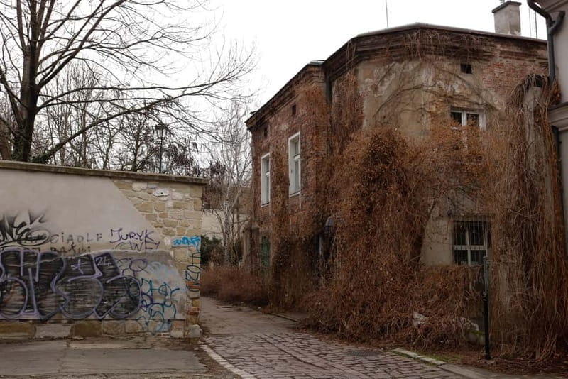 Krakow: Schindler's List Tour: Film Sites & Museum - Price and Logistics