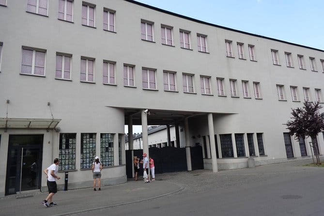 Krakow: Skip the line Oskar Schindlers Museum Private Tour - FAQ Section