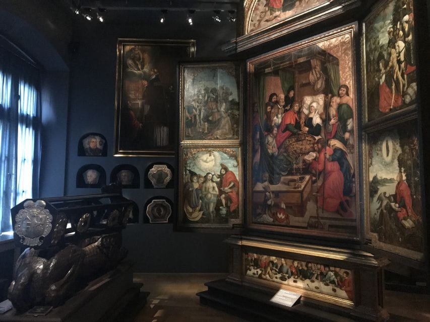 Krakow: The Erazm Ciołek Palace Museum 3 Days Entry Card - Accessibility and Transportation