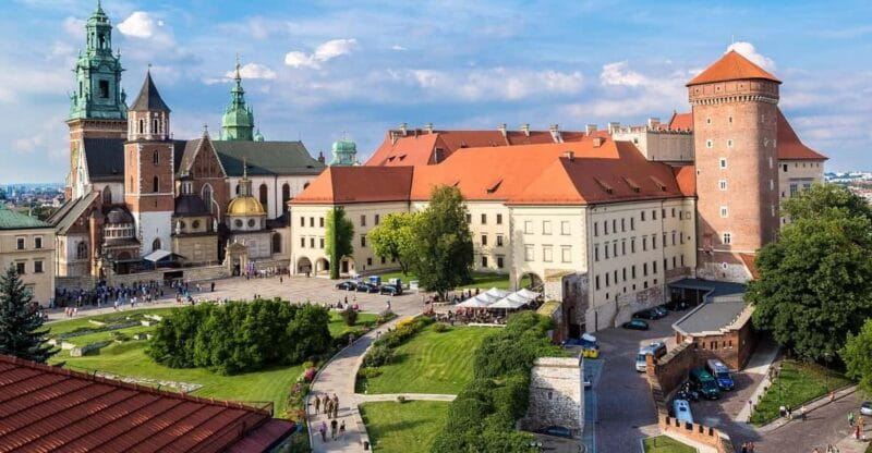 Krakow: Wawel Castle & Cathedral with Salt Mine Tour + Lunch - Who Will Love This Tour?