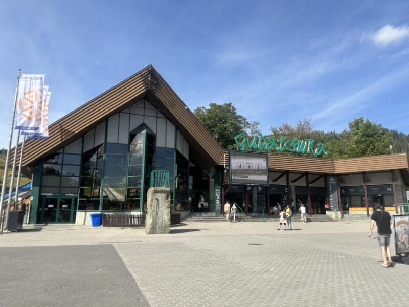 Krakow: Zakopane & Chocholowskie Thermal Bath Full-Day Trip - Gubałówka Cable Car: Panoramic Mountain Views