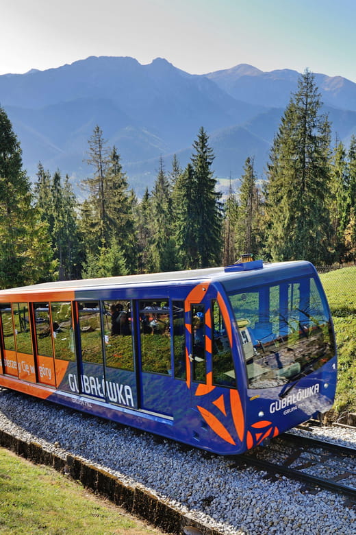 Krakow: Zakopane Private Tour with Chauffeur - Tasting Oscypek: A Unique Regional Specialty