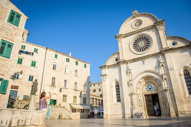 Krka Waterfalls and wine tasting Tour from Split or Trogir - FAQ