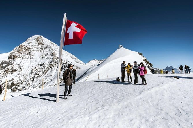 (KTL364) - Small group tour Jungfrau and Interlaken from Lausanne - Frequently Asked Questions