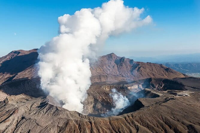 Kumamoto Castle Aso Volcano Kusasenri From Fukuoka and Kumamato - Key Points