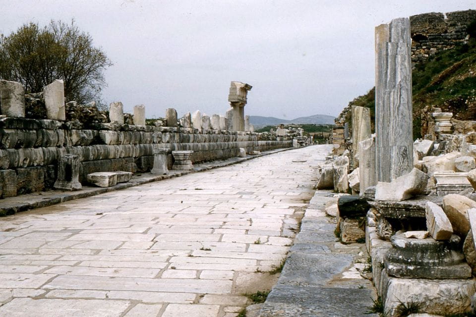 Kusadasi: Ephesus Ruins & Ephesus Archaeological Museum H/D - Key Points