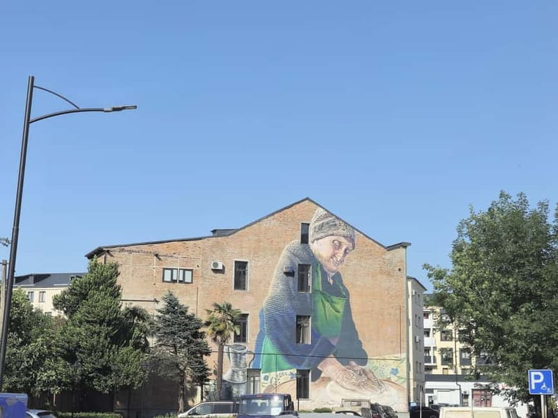 Kutaisi: Guided Walking Tour with Local Snack - Busy Green Bazaar: A Slice of Daily Life