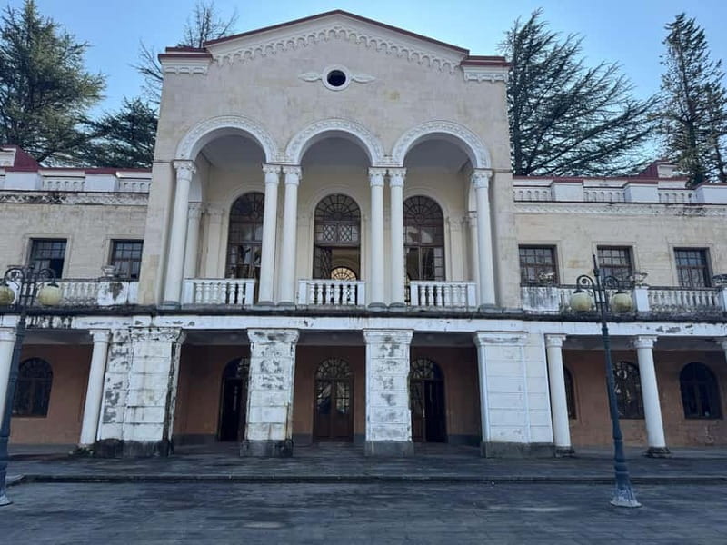 Kutaisi: Tskaltubo Town and Tetra Caves with Wine Tasting - Transitioning to Tetra Caves: Underground Marvels and Wine