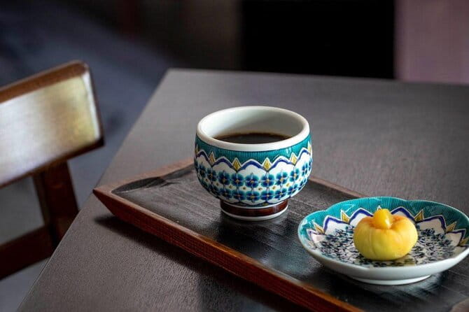 Kutani Ware Ceramics Tour at Isokichi Shinko Kiln - Isokichi Shinko Kiln: Where History Meets Artistry