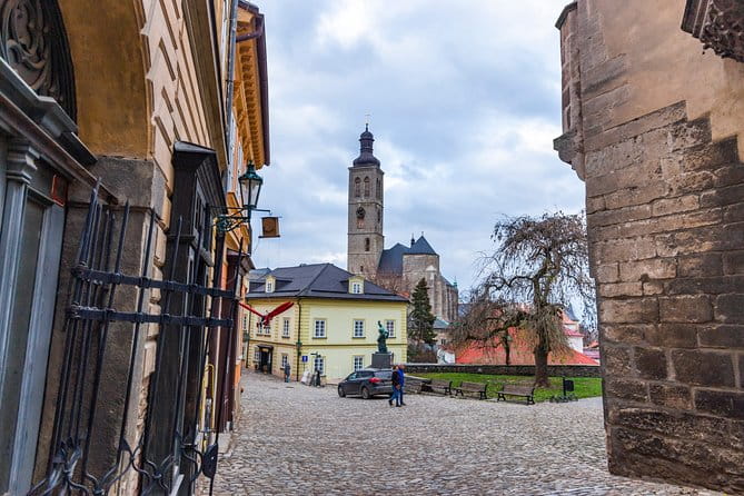 Kutná Hora Medieval Town in Vintage Cabrio car - A detailed look at the Kutná Hora vintage Cabrio experience