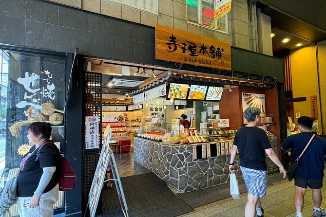 Kyoto: 1.5 Hour Nishiki Market Private Tour With 3 Tastings - Logistics and Meeting Point