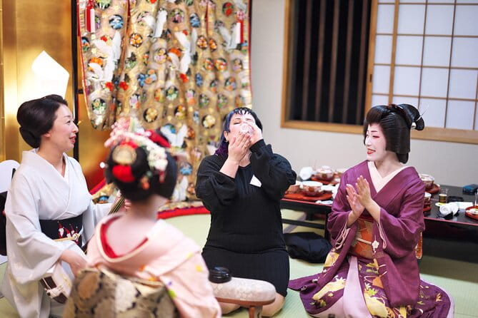Kyoto 4 Hr Gion Private Guided Tour & Maiko or Geisha Dinner - Meeting and Pickup Details