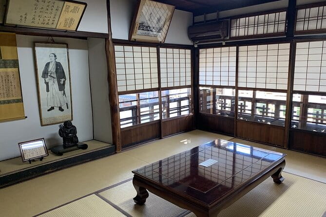 Kyoto Fushimi District Food and History Tour - Visiting the Iconic Teradaya Inn