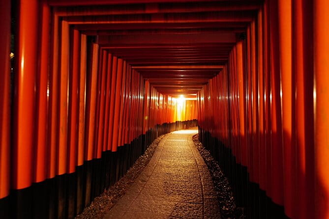 Kyoto Fushimi Inari Night Walking Tour - Navigating the Winding Paths of the Pilgrimage Route