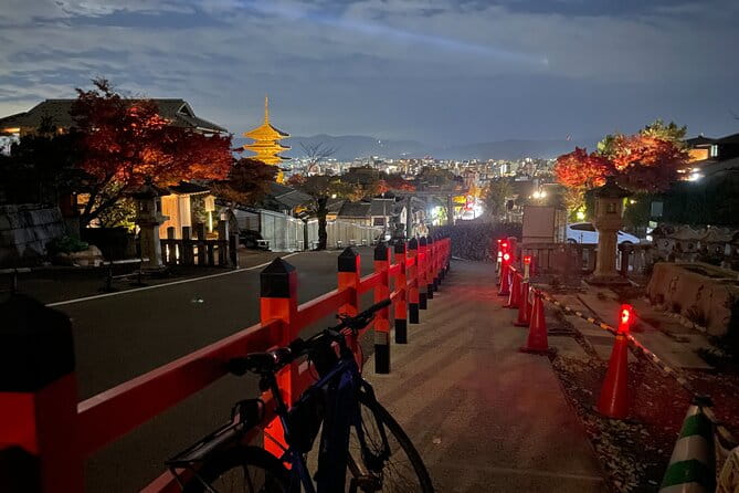 Kyoto Higashiyama Night Cycling Tour - Nearby Attractions