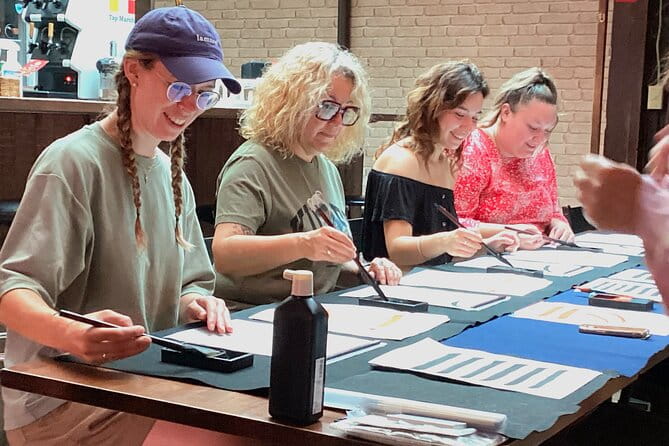 Kyoto Japanese Calligraphy Workshop - Learning the Art of Japanese Calligraphy