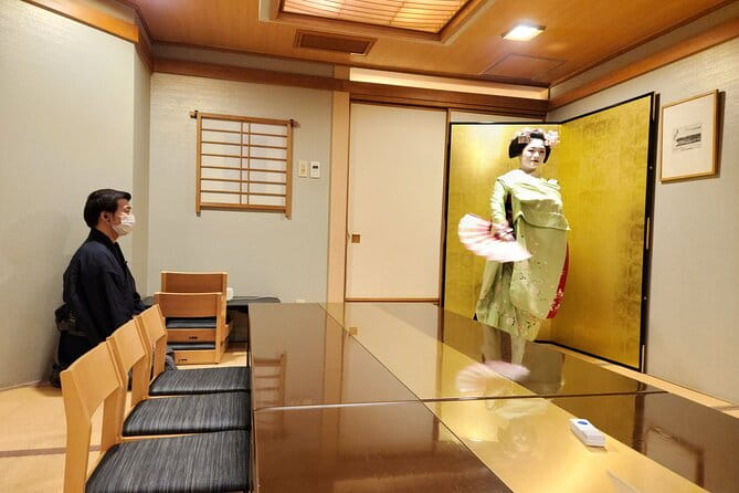 Kyoto Kimono Rental Experience and Maiko Dinner Show - The Kimono Experience