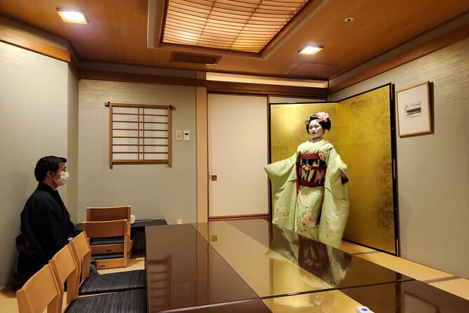 Kyoto Kimono Rental Experience and Maiko Dinner Show - Tips for an Unforgettable Experience