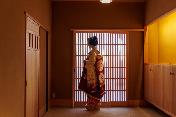 Kyoto: Meet the Geisha Maiko With Gion Walking Tour - Guest Reviews and Feedback