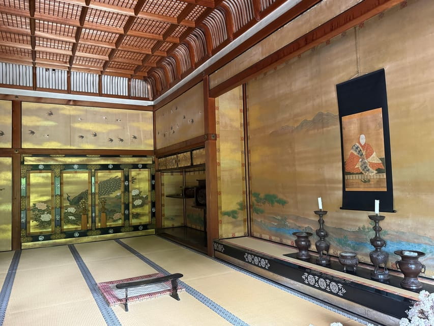 Kyoto: Ninna-ji, Stunning Pagoda and Gardens Tour in 75 Min - Wandering the Gardens