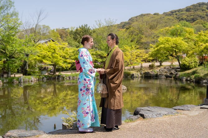 Kyoto Portrait Tour With Kimono - Accessibility and Group Size