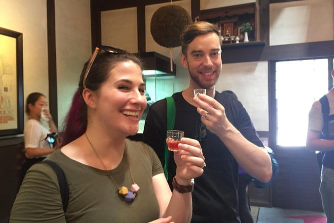 Kyoto Sake Tasting Near Fushimi Inari - Tour Logistics and Accessibility