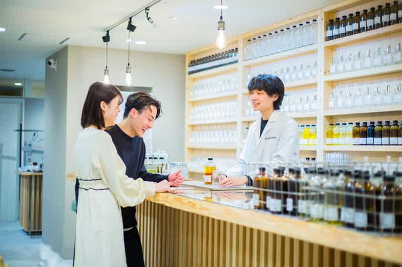 Kyoto:Experience Creating One-Of-A-Kind Special Fragrances - Witnessing the Blending Process