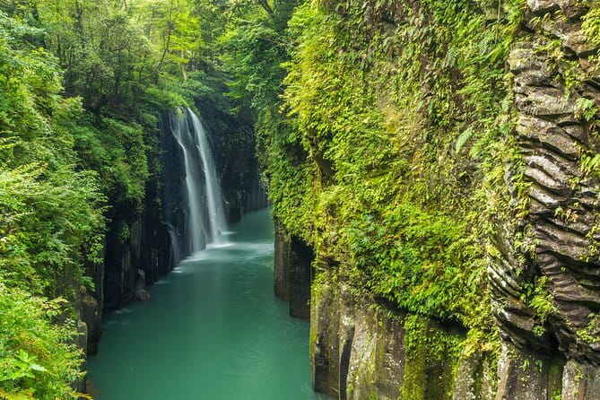 Kyushu Day Trip Miyazaki Takachiho Gorge and Shrine From Fukuoka - Key Points