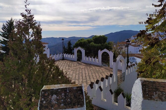 La Axarquia White Villages & Buddhist Stupa - SemiPrivate - Key Points / Takeaways