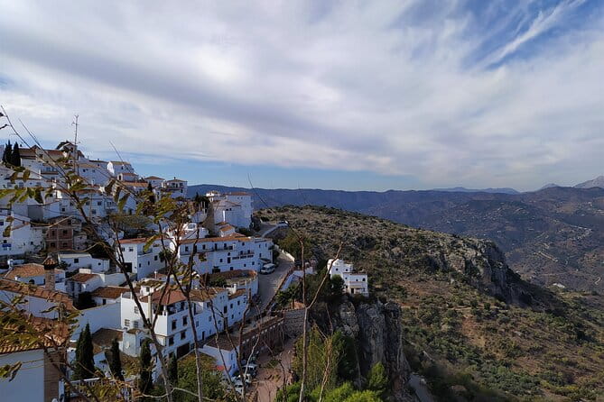 La Axarquia White Villages & Buddhist Stupa - SemiPrivate - Who Will Love This Tour?