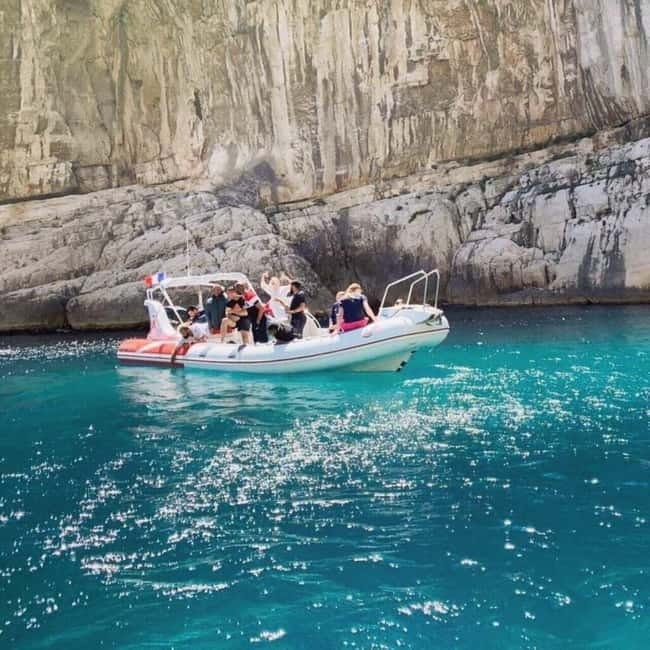 La Ciotat: Boat Tour in the Calanques with swimming - Key points/Takeaways