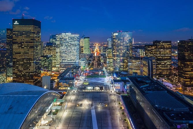 La Defense Private Transfer to Airport or Central Paris - In-depth look at the experience
