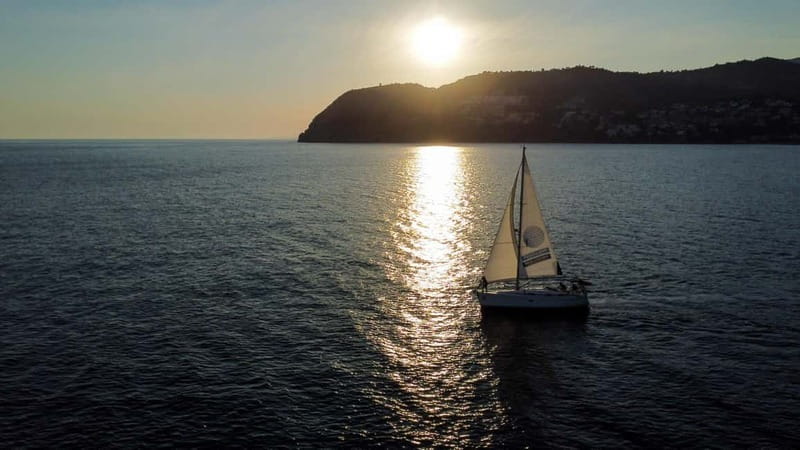La Herradura-Maro-Nerja: Sailing at Sunset - Price and logistics