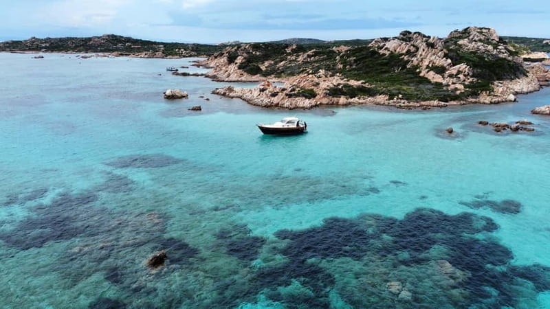 La Maddalena Archipelago: private all inclusive boat tour - Food and Drink: A Taste of Sardinia