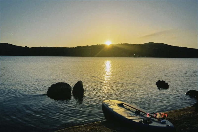 La Maddalena: Stand-Up Paddleboard Yoga Class - What to Expect During the Paddleboard Yoga Class