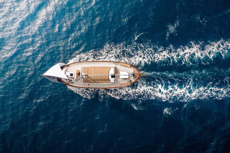 La Maddalena: tour of the islands and lunch aboard the Dolce Vita sailing ship. - Who Will Love This Tour?