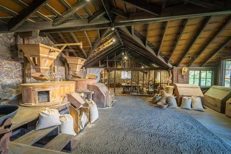 La Orotava:Casa de los Balcones & Molino del Hoyo Gofio Mill - Exploring La Orotava: Casa de los Balcones & Molino del Hoyo Gofio Mill