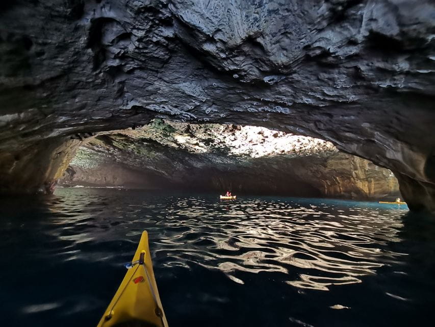 La Palma: Beautiful Cave Sea Kayaking Tour - Exploring Cueva Bonita