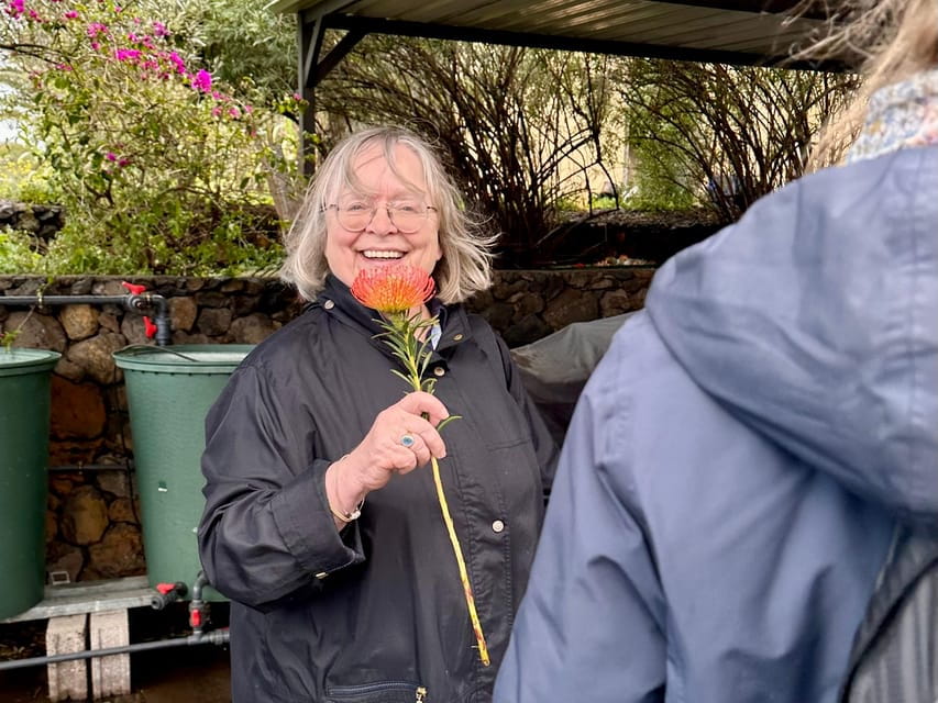 La Palma: Tour of an Ecological Farm With Animals and Tasting - Interacting With Farm Animals