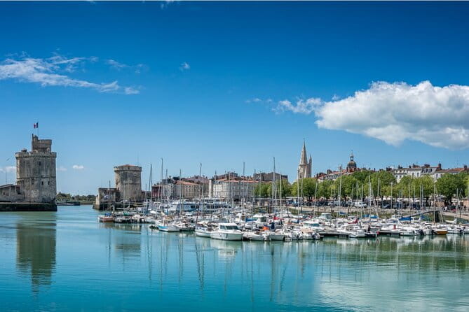 La Rochelle Port Quest: Self-Guided Walking Adventure - Exploring La Rochelle: The Itinerary in Detail
