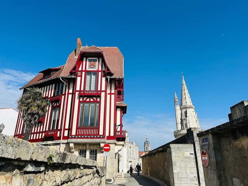 La Rochelle: urban walking tour with commentary by a local guide - FAQs about the La Rochelle Urban Walking Tour
