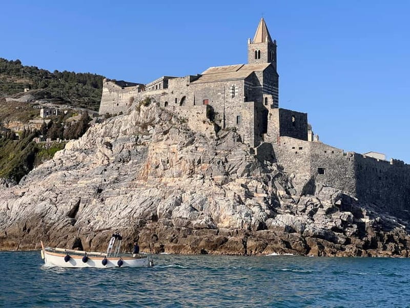 La Spezia: Boat tour discover 5 Terre, snorkeling, aperitivo - FAQ