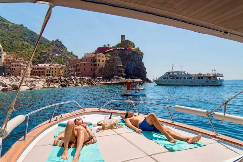 La Spezia: Cinque Terre Boat Tour with Snacks and Drinks - Key points / Takeaways