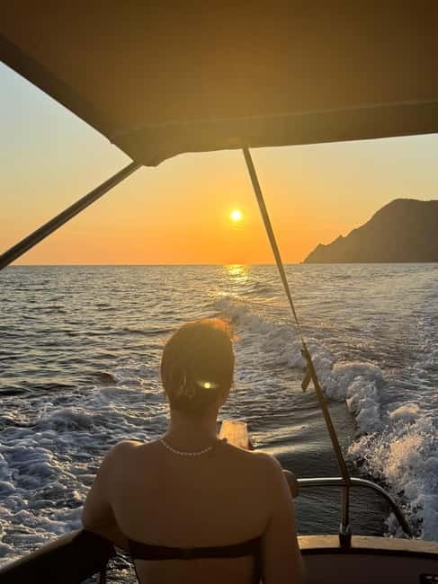 La Spezia: Cinque Terre Sunset Tour - Food, Drink, and Local Flavors