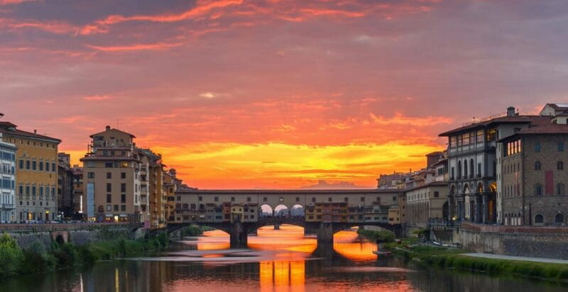 La Spezia: Guided Tour of Florence & Pisa with Bus Transfer - Frequently Asked Questions
