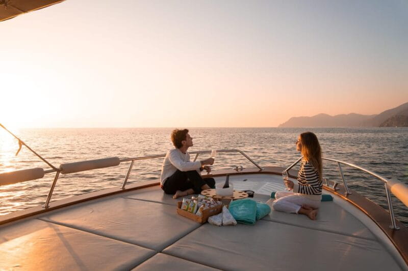 La Spezia: Gulf of Poets Sunset Boat Tour with Drinks - Key Points / Takeaways