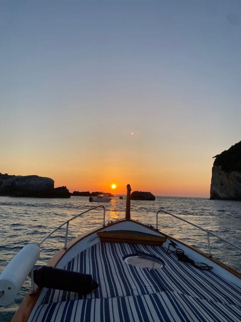 La Spezia: Sunset boat tour in Golfo Dei Poeti - La Spezia: Sunset Boat Tour in Golfo Dei Poeti – A Genuine Ligurian Experience