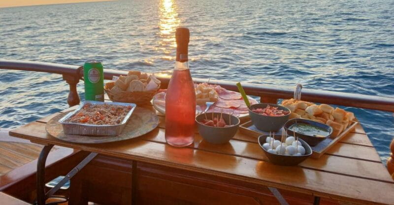 La Spezia: Sunset Cruise with Aperitif and Dinner - The Sum Up: Who Should Consider This Experience?
