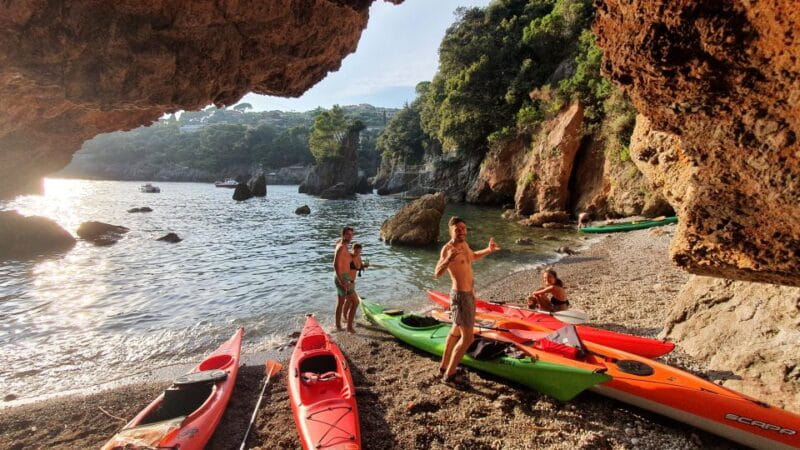 La Spezia: Sunset Kayak & Caves Tour w/ Swimming & Aperitif - What’s Included and How It Adds Value