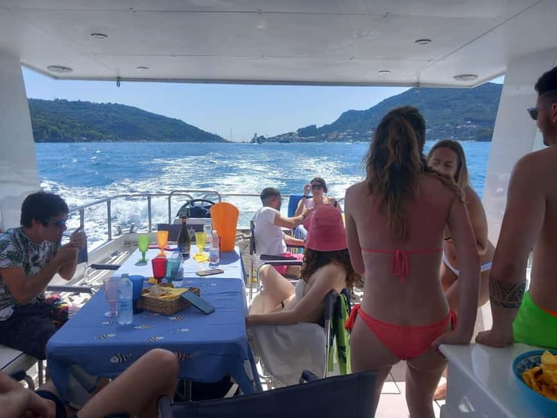 La Spezia:Portovenere & Islands private boat trip with meal - Exploring Liguria’s Coast from La Spezia: What to Expect
